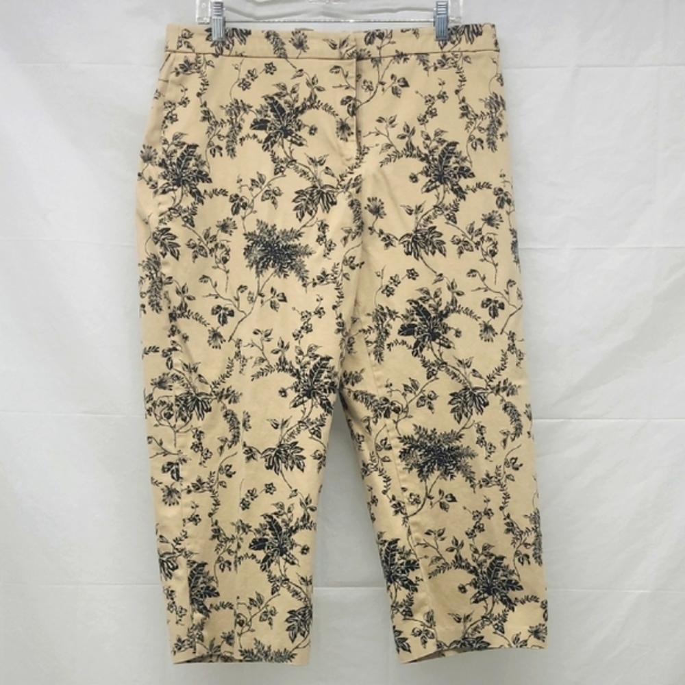 Tan Capri Pants Black Floral Print Mid Rise Straight Leg Stretch Lightweight
